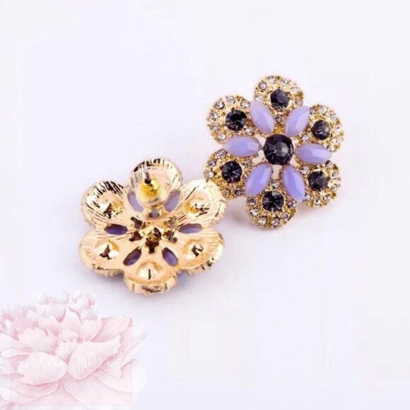 STUNNING High-End Crystal and Resin Purple Opal Studs - Picture 3 of 5